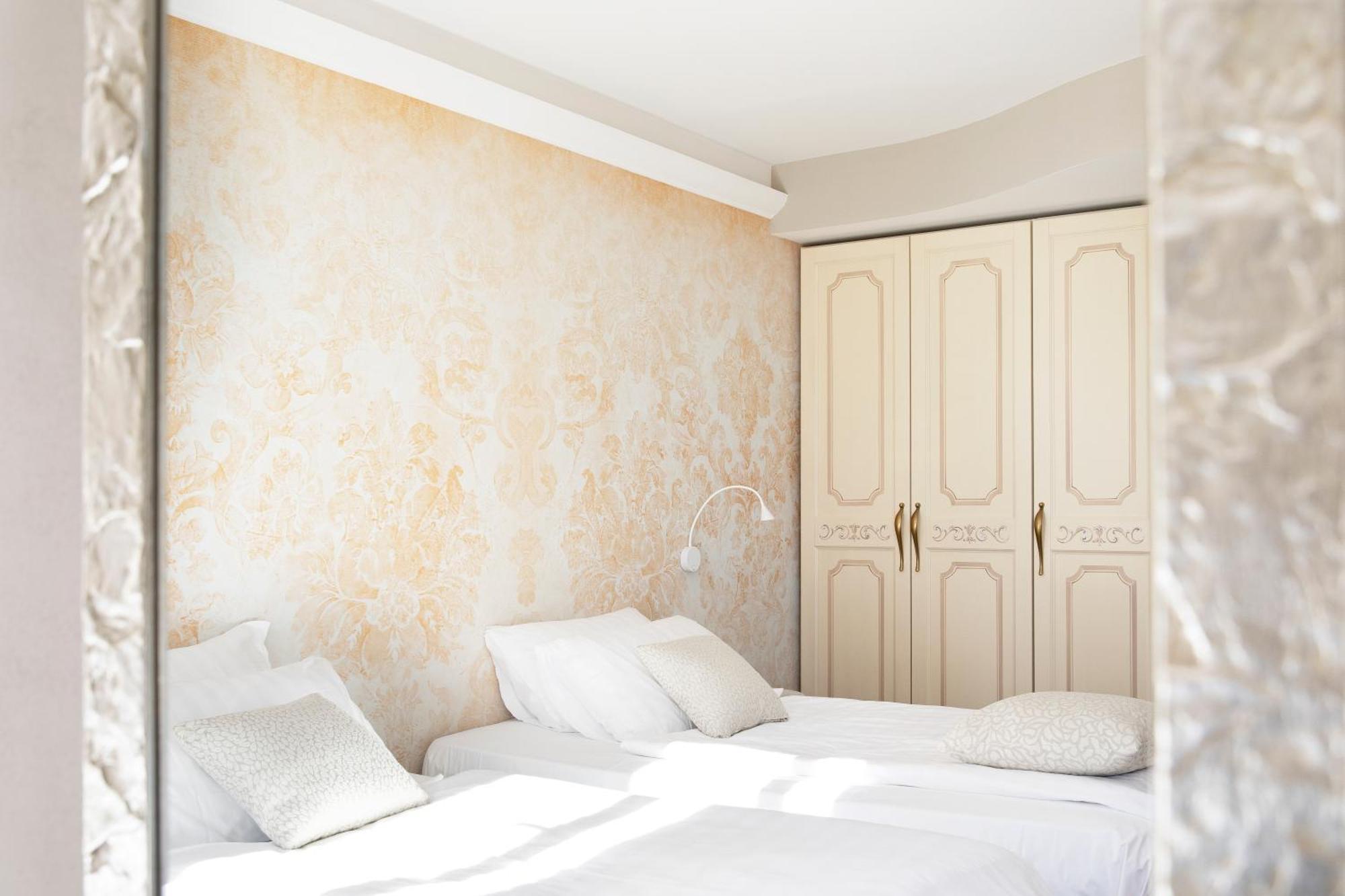 Relais Villa Porta Luino Eksteriør bilde